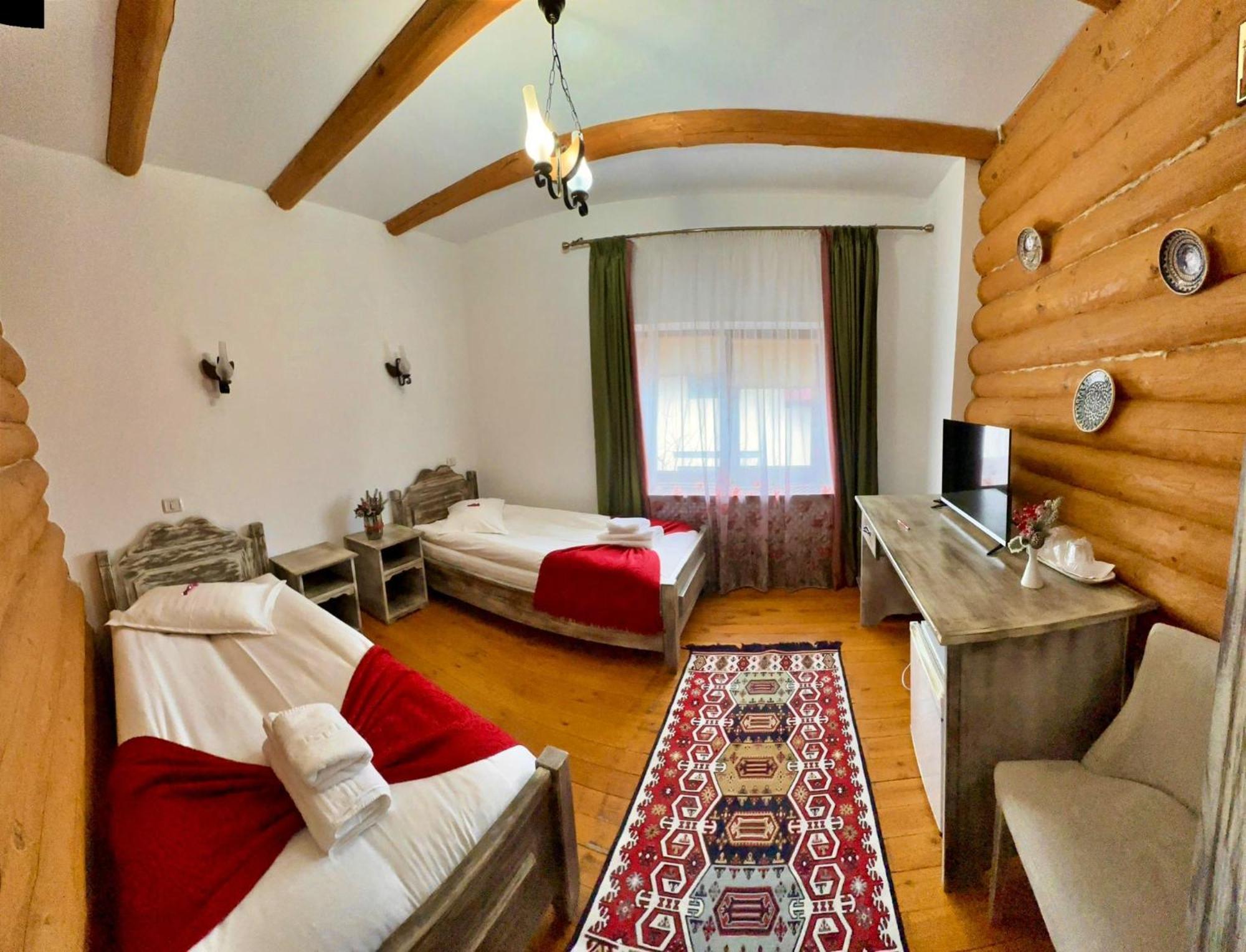 Domeniul Haiducilor Bucovina ซูชาวา ภายนอก รูปภาพ