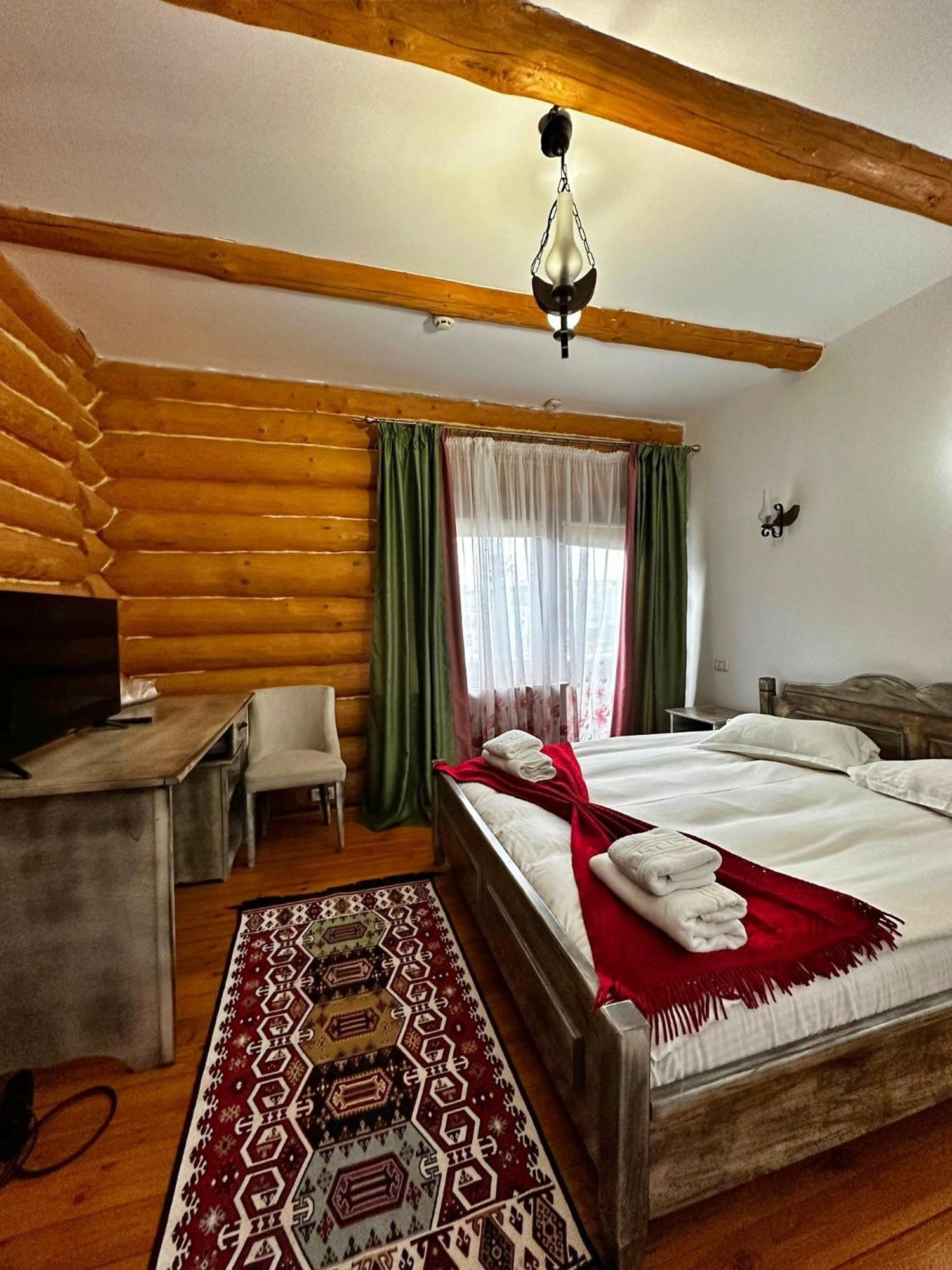 Domeniul Haiducilor Bucovina ซูชาวา ภายนอก รูปภาพ