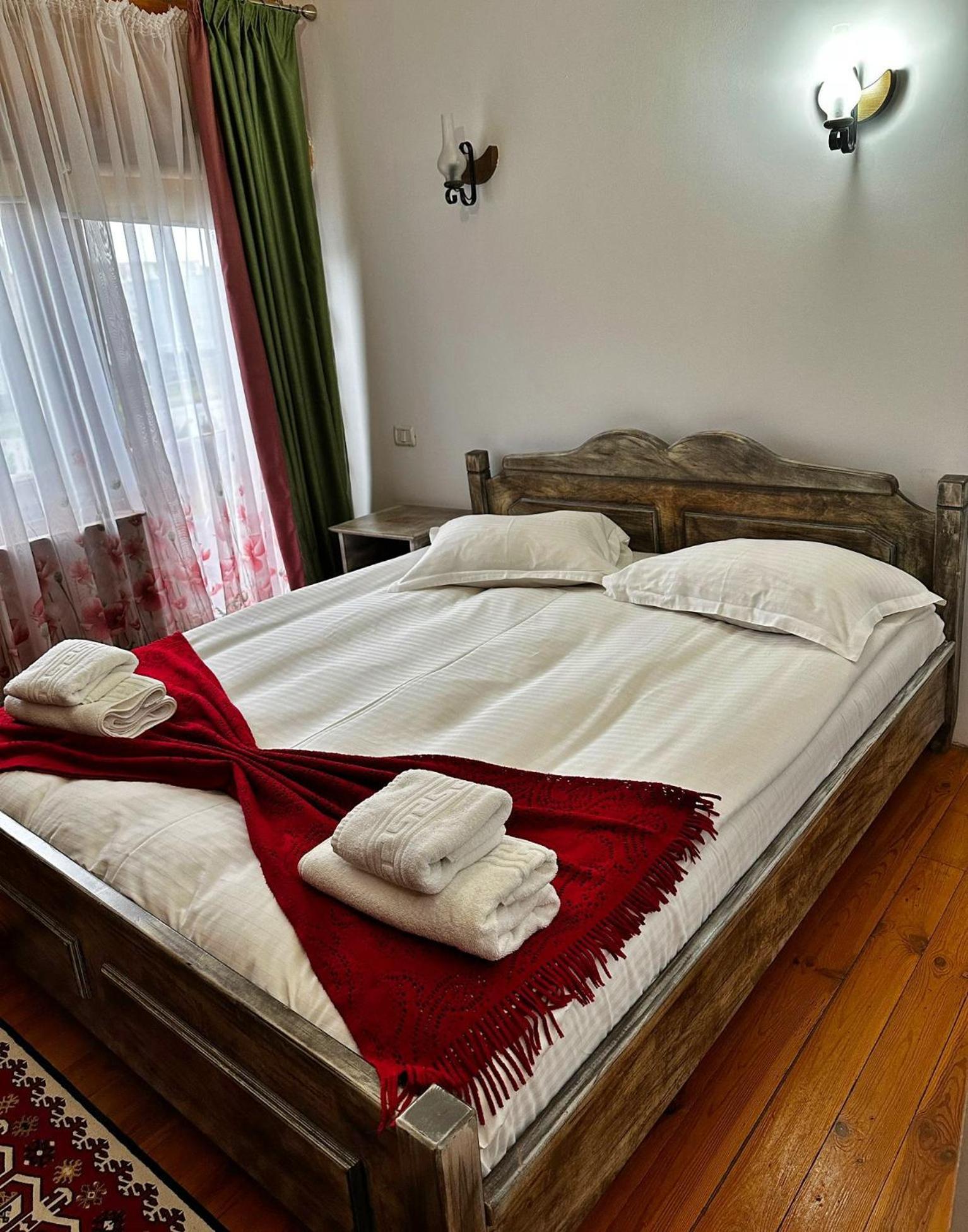 Domeniul Haiducilor Bucovina ซูชาวา ภายนอก รูปภาพ